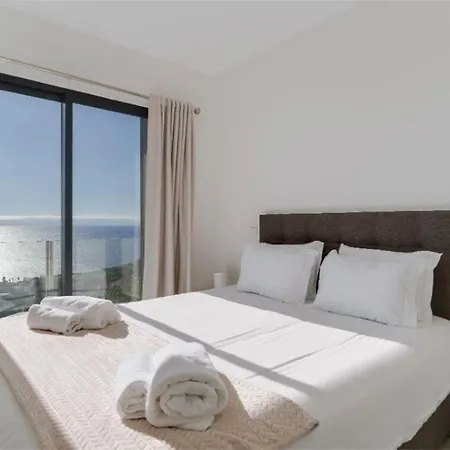 Lux Villas *